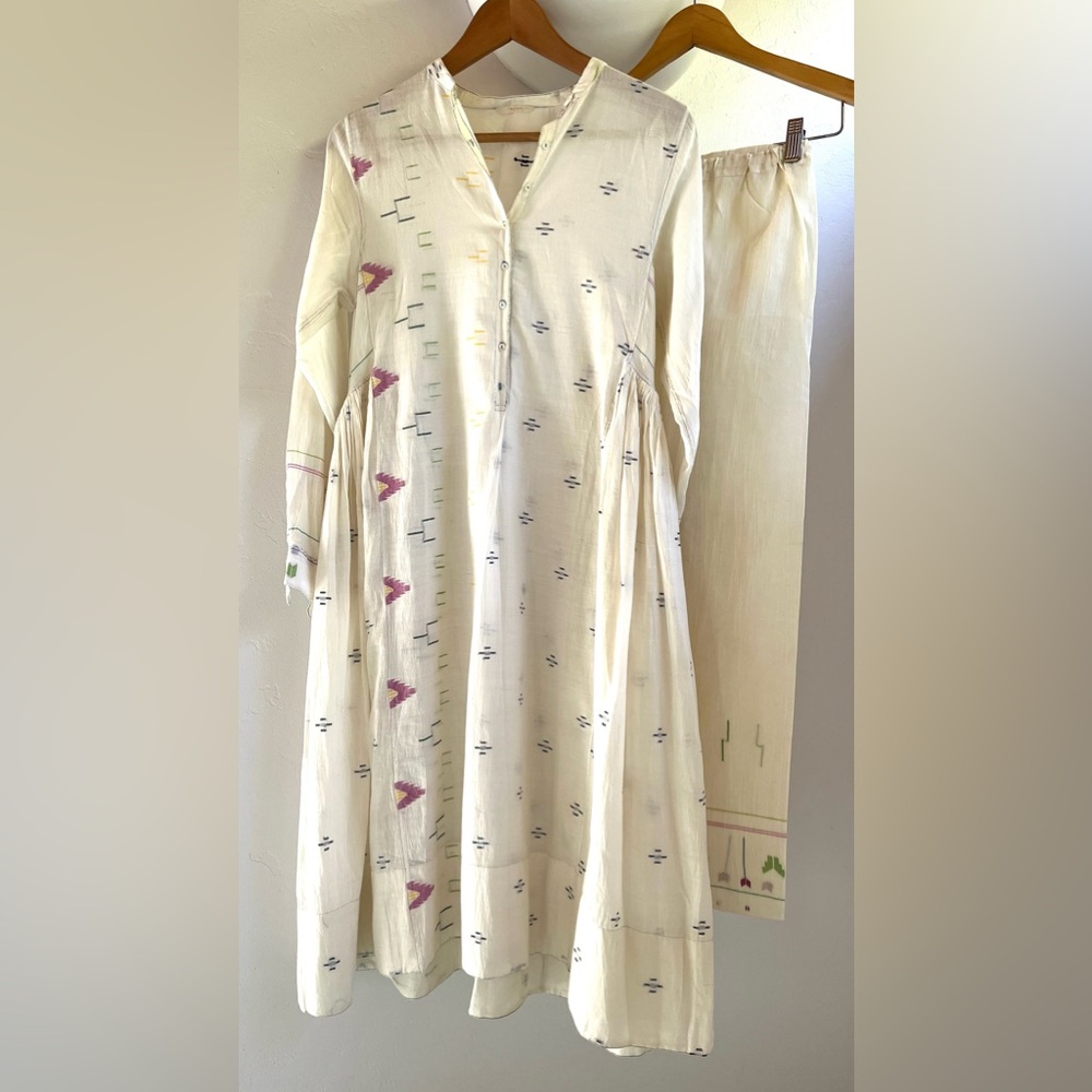 Injiri Jamdani Dress & Pants Set